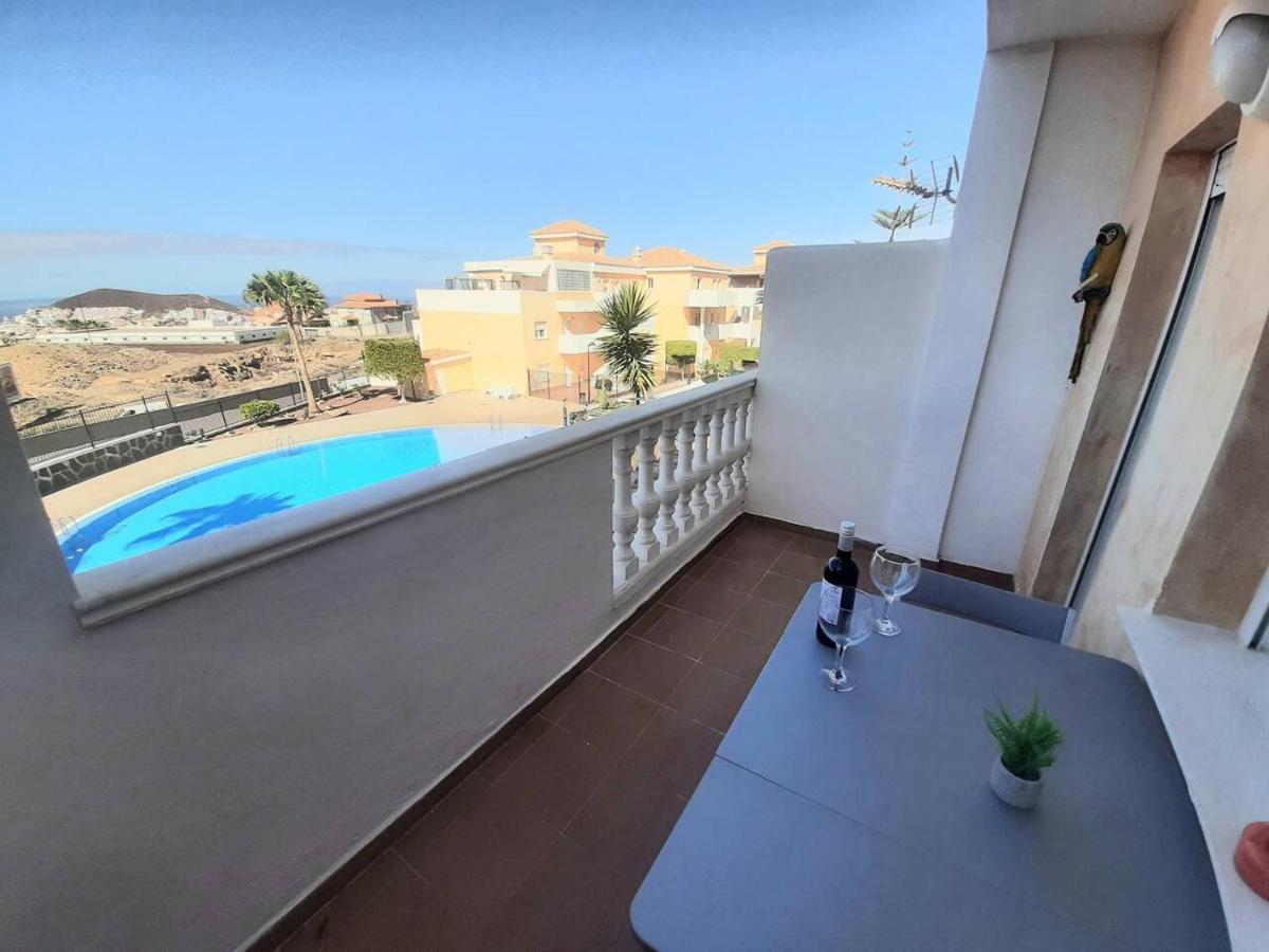 1 Bedroom Giuly Sea Views In Los Cristianos Los Cristianos  Εξωτερικό φωτογραφία